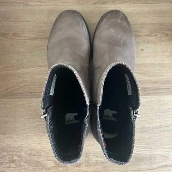 Sorel Woman’s Boot - Picture 4 of 9